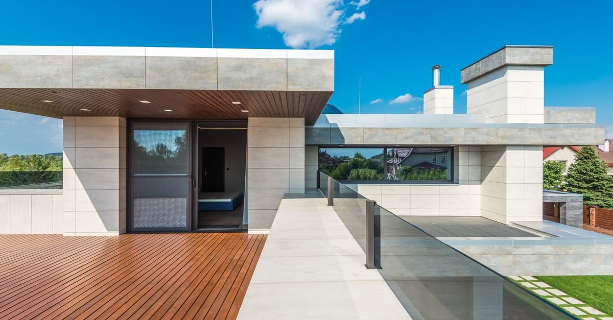 Wood deck surface that requires low pressure-washer settings to avoid raised grain
